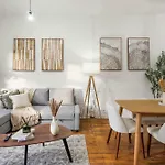 Timeless Charm Rustic 2Br Hideaway In Nyc