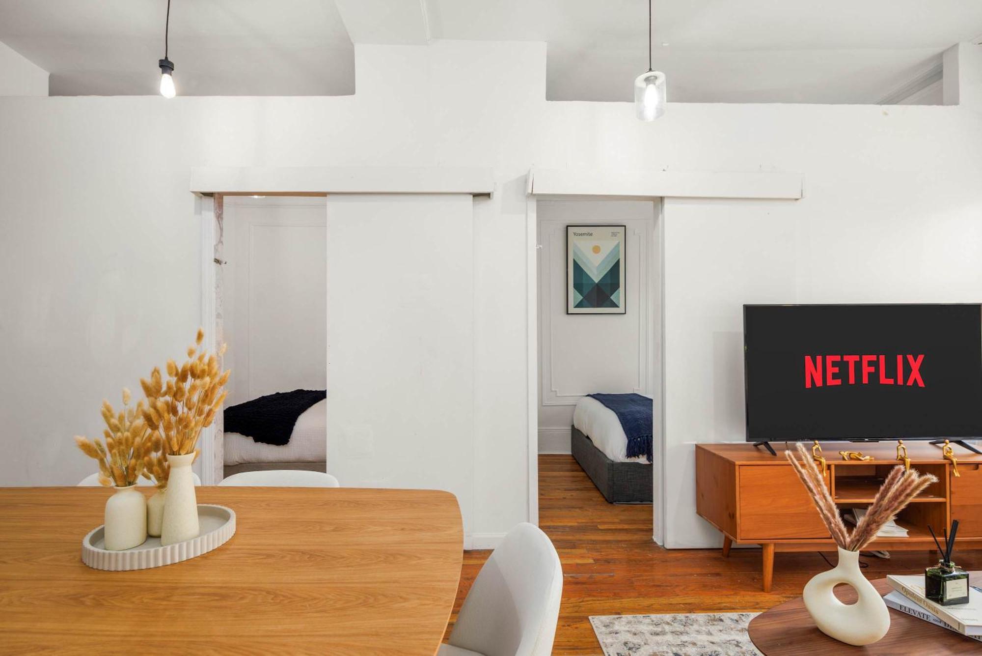 Timeless Charm Rustic 2br Hideaway In Nyc *