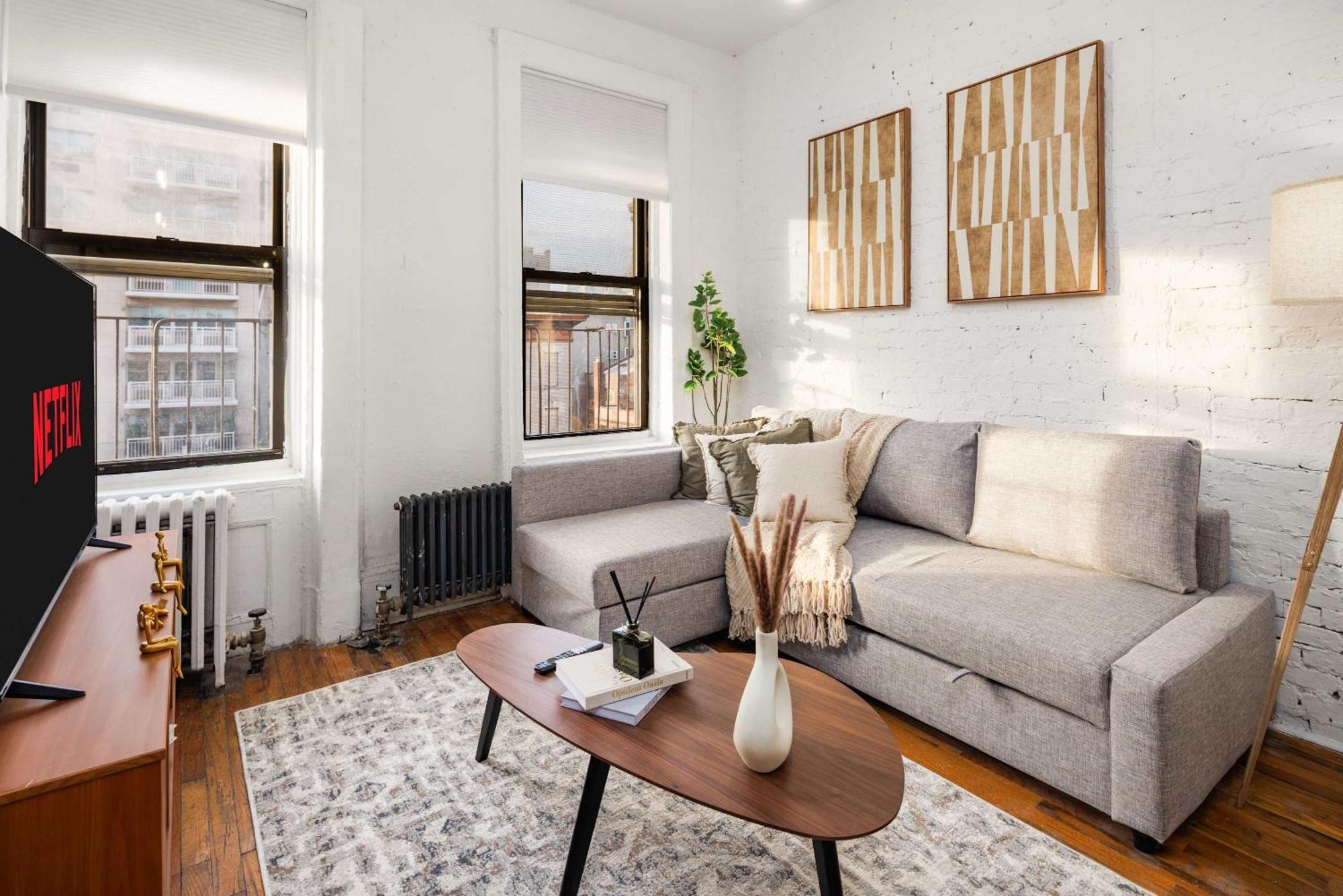 Timeless Charm Rustic 2br Hideaway In Nyc * New York